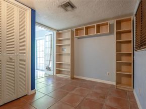 11851 NW 7th St, Plantation FL 33325