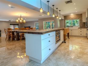 11851 NW 7th St, Plantation FL 33325