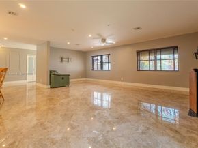 11851 NW 7th St, Plantation FL 33325