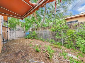 2415 NW 15th St, Miami FL 33125