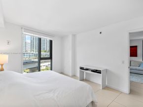 31 SE 6th St 802, Miami FL 33131