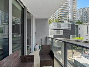 31 SE 6th St 802, Miami FL 33131