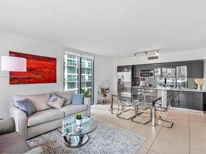 31 SE 6th St 802, Miami FL 33131