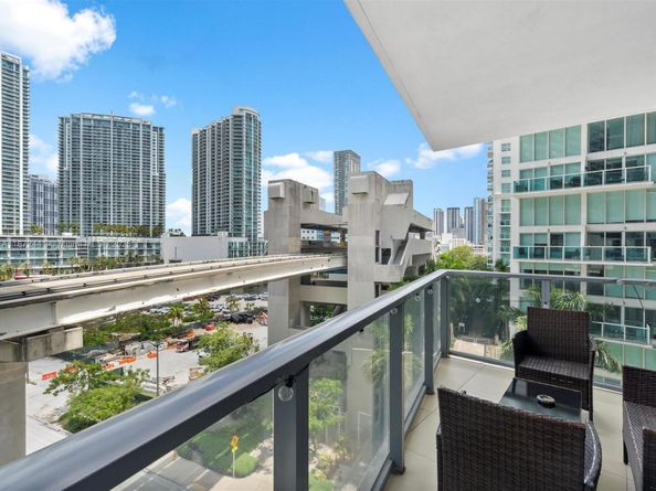 31 SE 6th St 802, Miami FL 33131