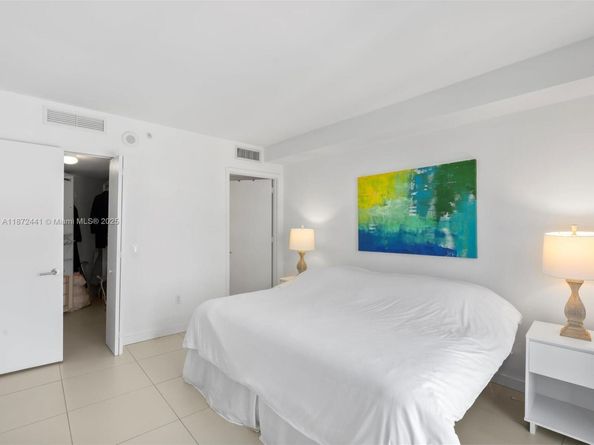 31 SE 6th St 802, Miami FL 33131