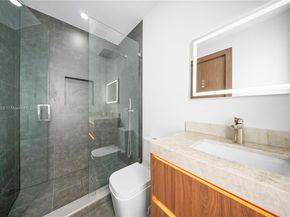 260 NW 47th St, Miami FL 33127