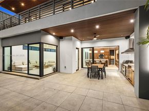 260 NW 47th St, Miami FL 33127