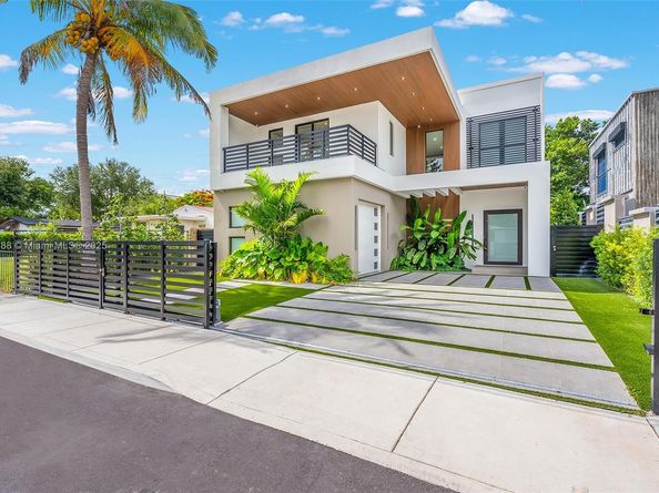 260 NW 47th St, Miami FL 33127