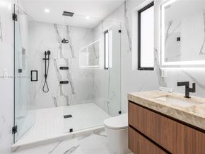 260 NW 47th St, Miami FL 33127