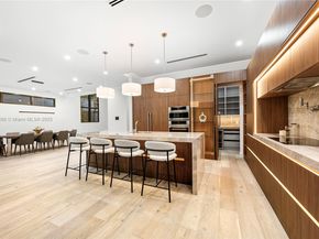 260 NW 47th St, Miami FL 33127