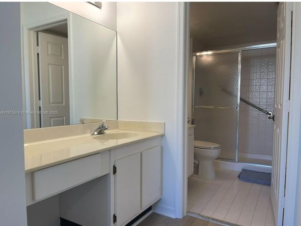 10369 NW 24th Pl 104, Sunrise FL 33322