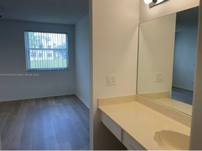 10369 NW 24th Pl 104, Sunrise FL 33322