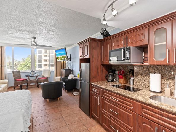 19201 Collins Ave 129, Sunny Isles Beach FL 33160