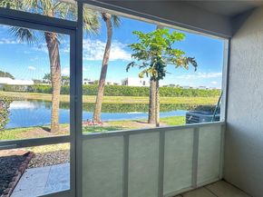 16769 Hemingway Dr, Weston FL 33326