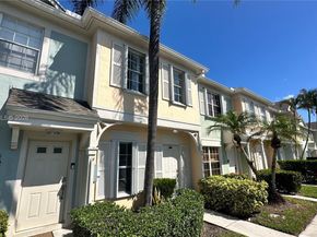 16769 Hemingway Dr, Weston FL 33326