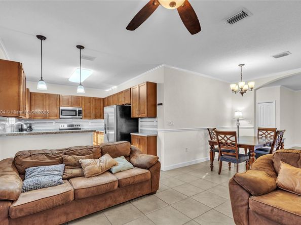 27109 SW 133rd Ct, Homestead FL 33032