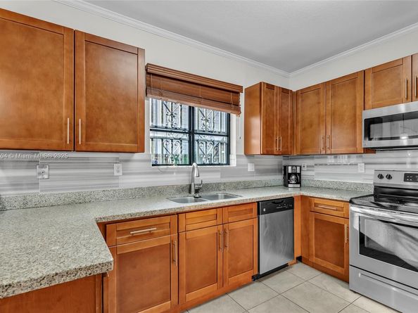 27109 SW 133rd Ct, Homestead FL 33032