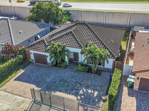 27109 SW 133rd Ct, Homestead FL 33032