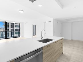 121 NE 34th St 2602, Miami FL 33137
