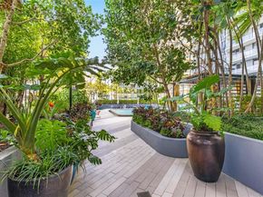 121 NE 34th St 2602, Miami FL 33137