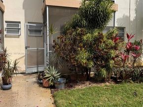 17090 NE 14th Ave 107, Miami FL 33162