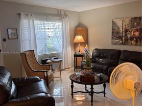 17090 NE 14th Ave 107, Miami FL 33162