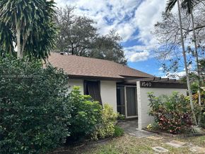 1540 NW 98th Ter, Pembroke Pines FL 33024