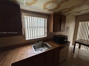 1540 NW 98th Ter, Pembroke Pines FL 33024