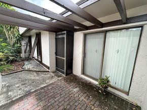 1540 NW 98th Ter, Pembroke Pines FL 33024