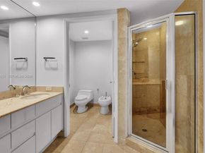 848 Brickell Key Dr 2602, Miami FL 33131