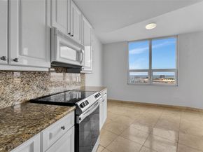 848 Brickell Key Dr 2602, Miami FL 33131