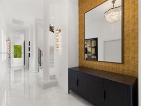 2321 N Bay Rd, Miami Beach FL 33140