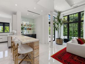 2321 N Bay Rd, Miami Beach FL 33140