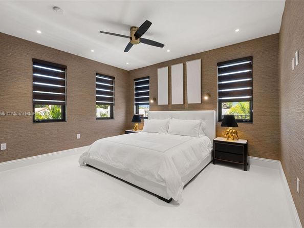 2321 N Bay Rd, Miami Beach FL 33140