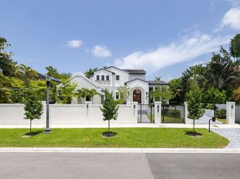 2321 N Bay Rd