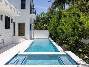 2321 N Bay Rd, Miami Beach FL 33140
