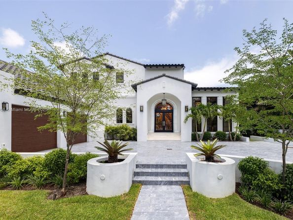 2321 N Bay Rd, Miami Beach FL 33140