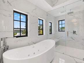 2321 N Bay Rd, Miami Beach FL 33140