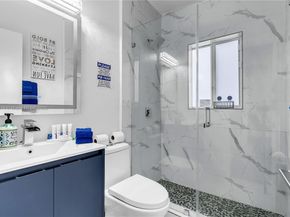 231 NW 44th St, Miami FL 33127