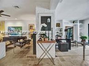 825 N Bel Air Dr, Plantation FL 33317
