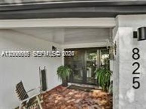 825 N Bel Air Dr, Plantation FL 33317