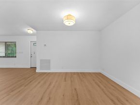 10791 NW 9th Mnr, Coral Springs FL 33071