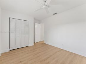 10791 NW 9th Mnr, Coral Springs FL 33071