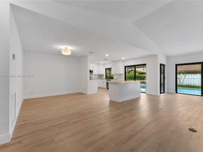10791 NW 9th Mnr, Coral Springs FL 33071