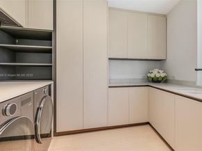 1661 Onaway Dr, Miami FL 33133