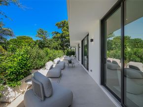 1661 Onaway Dr, Miami FL 33133