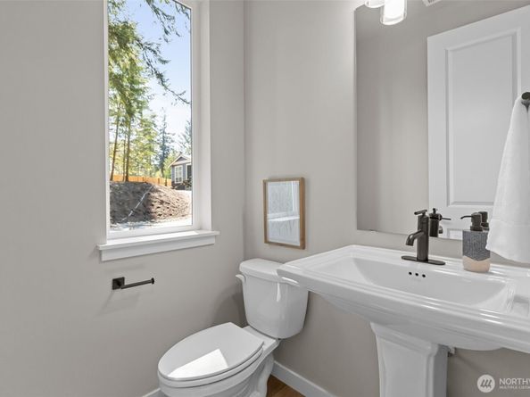 9016 53rd Avenue W, Mukilteo WA 98275