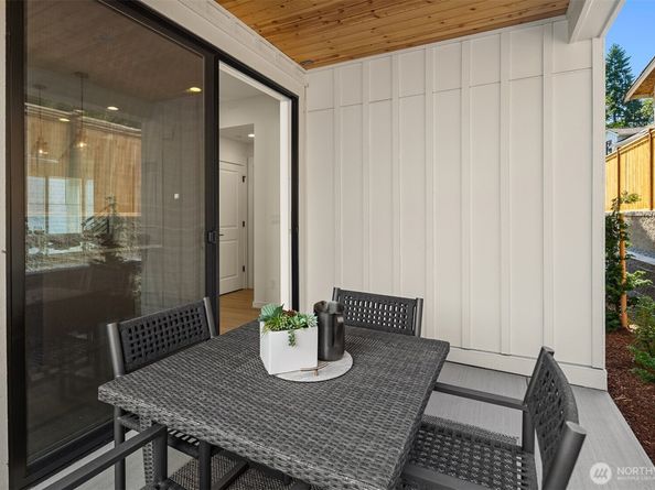 13426 (HS 2) NE 112th Place, Redmond WA 98052