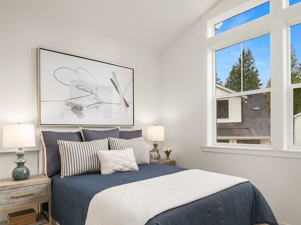 13426 (HS 2) NE 112th Place, Redmond WA 98052