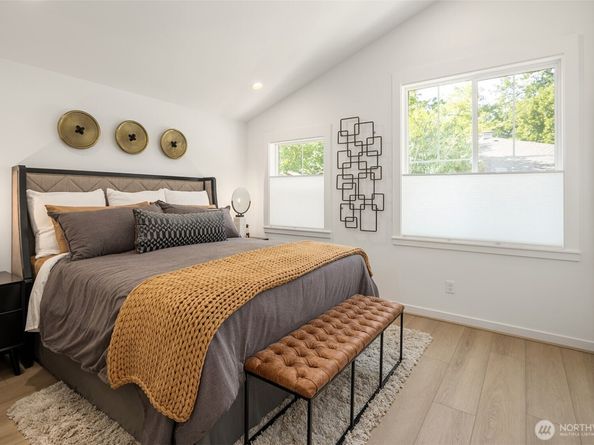 13426 (HS 2) NE 112th Place, Redmond WA 98052